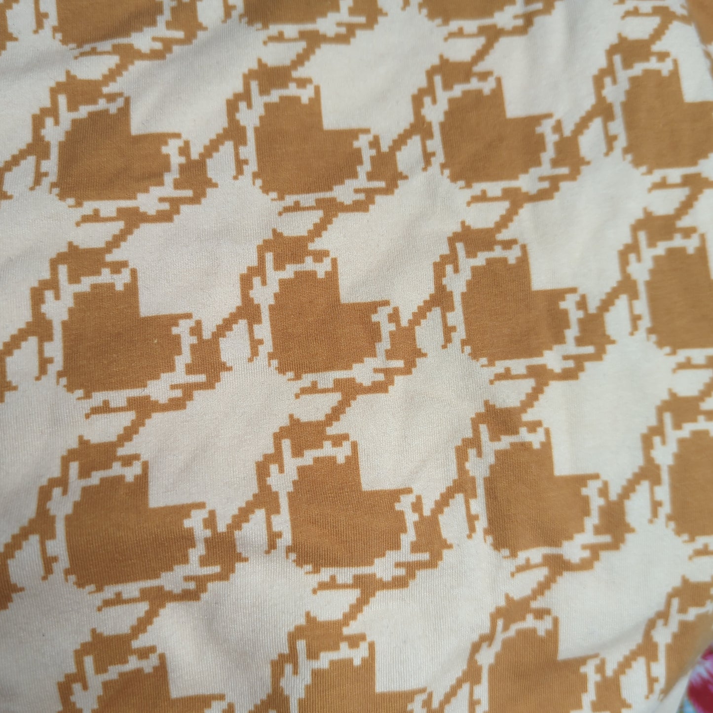 Deer Houndstooth Tan