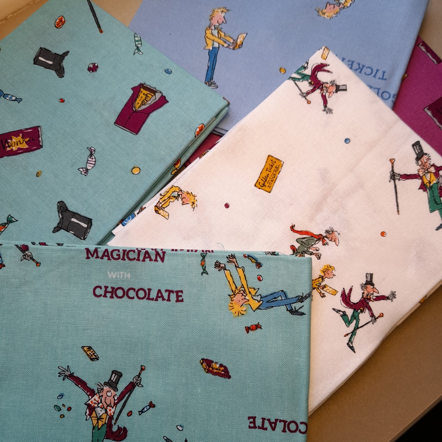 Fat Quarters : Charlie and the Chicolate Factory . Roald Dahl .