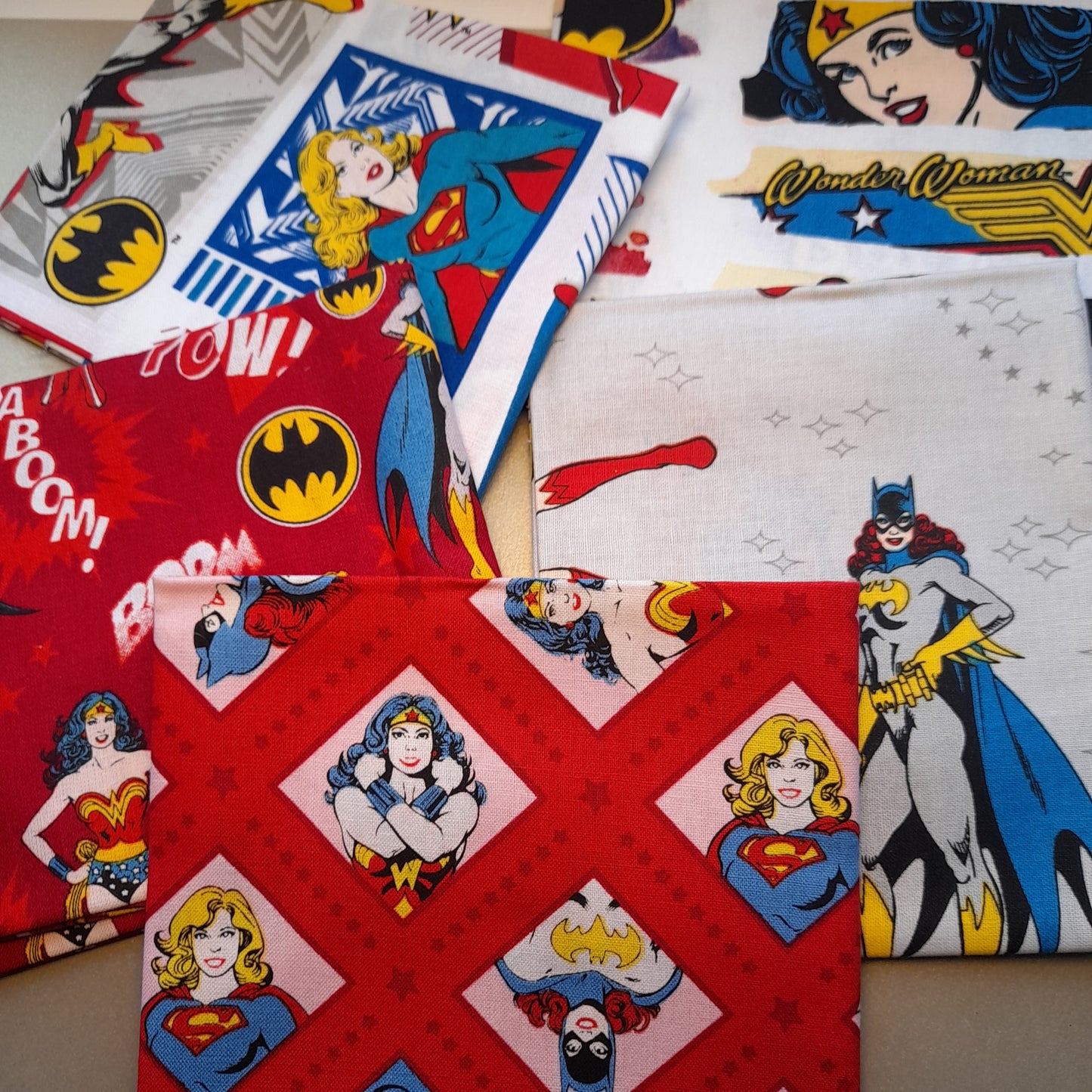 Fat Quarters : Justice League , Heroines .