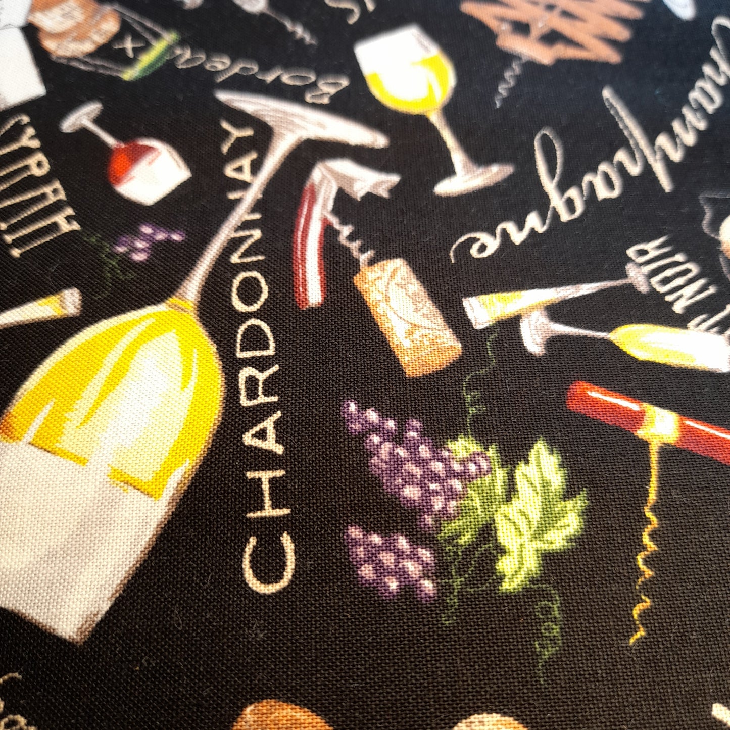 Nutex : Vine and Wine .