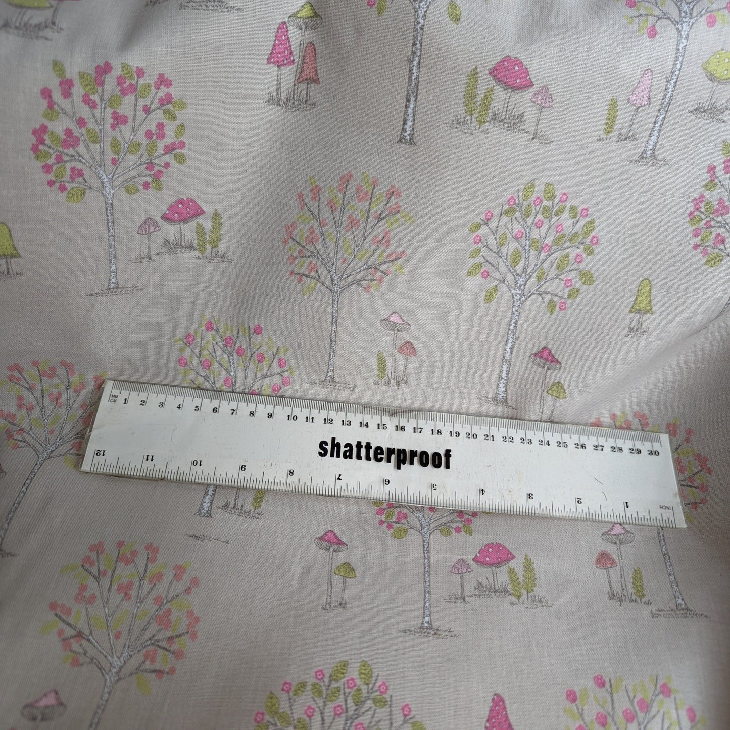 Lifestyle - Woodland Nature Fawn