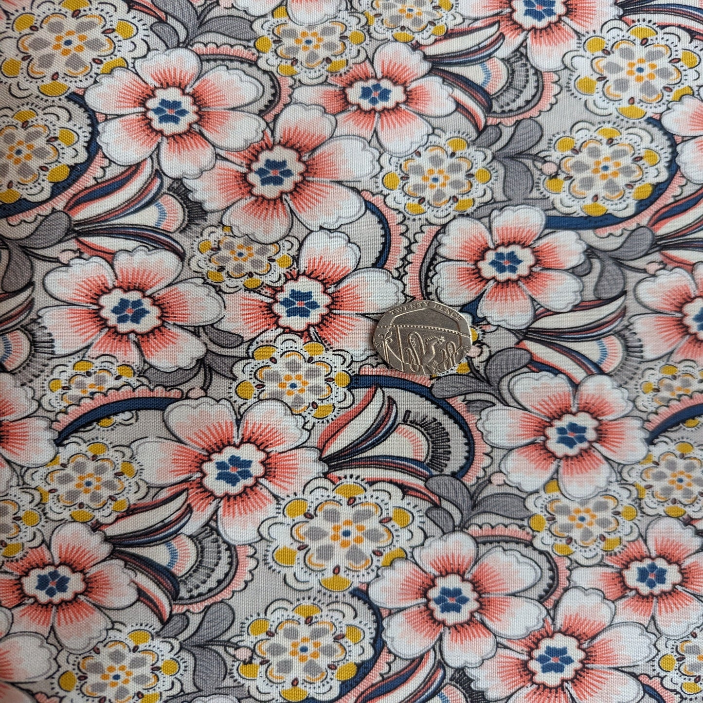 Lacey Daisy Floral