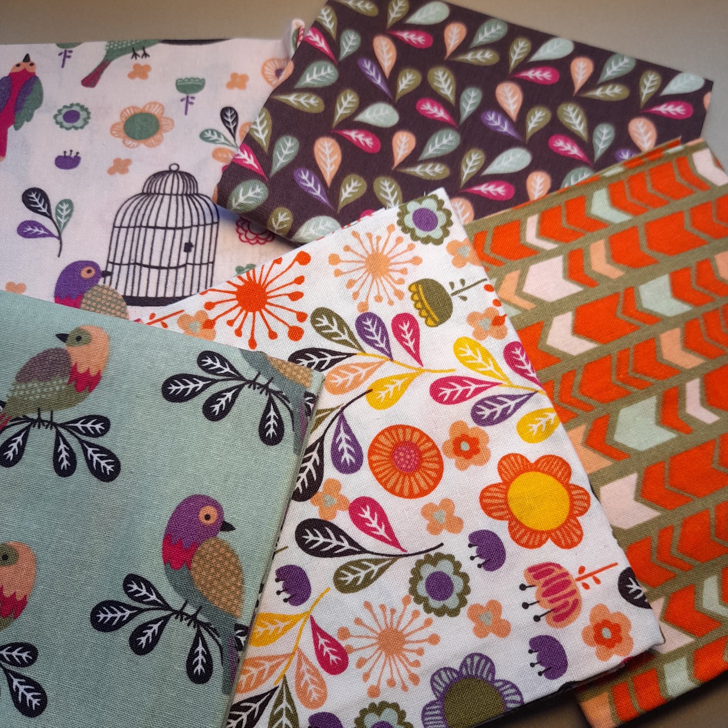 Fat Quarters : Little Meadow Birds 2 .