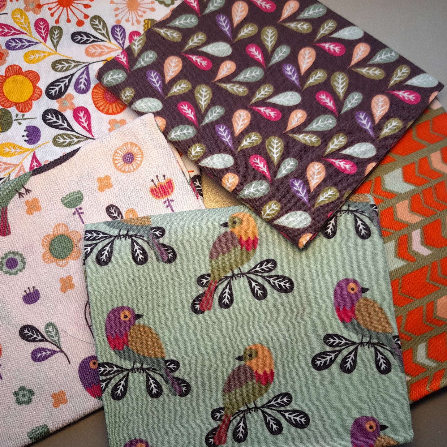 Fat Quarters : Little Meadow Birds 2 .