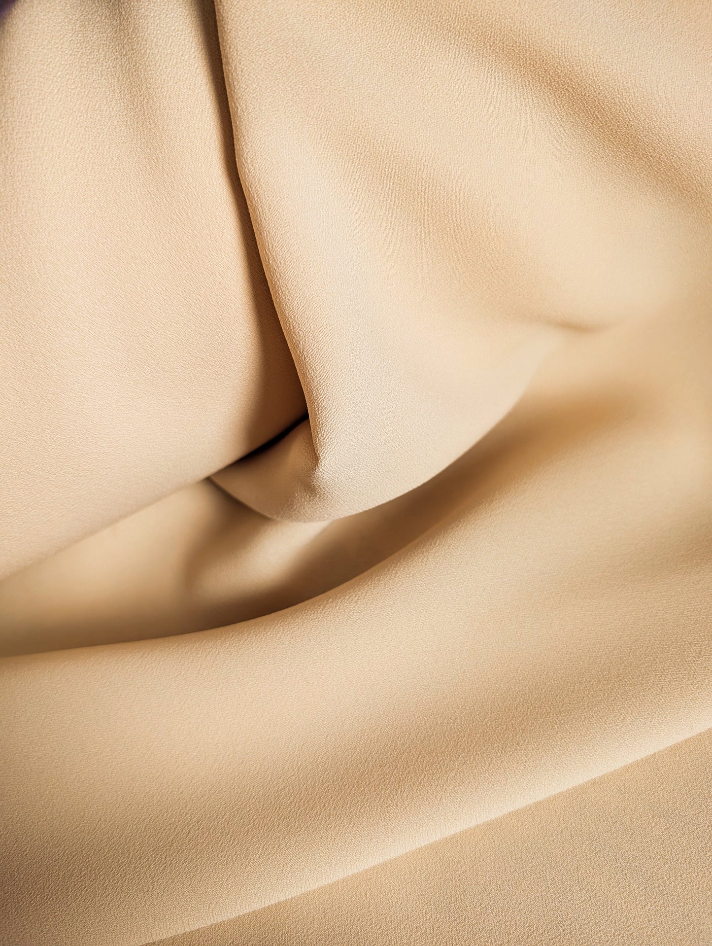 Crepe fabric sand