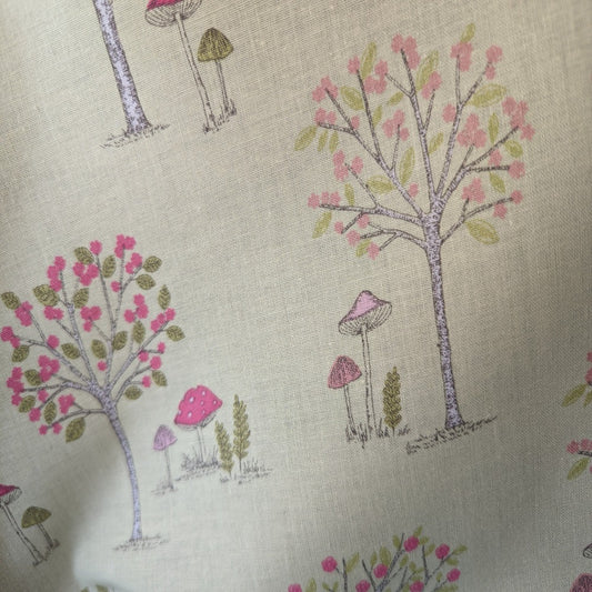 Lifestyle - Woodland Nature Green