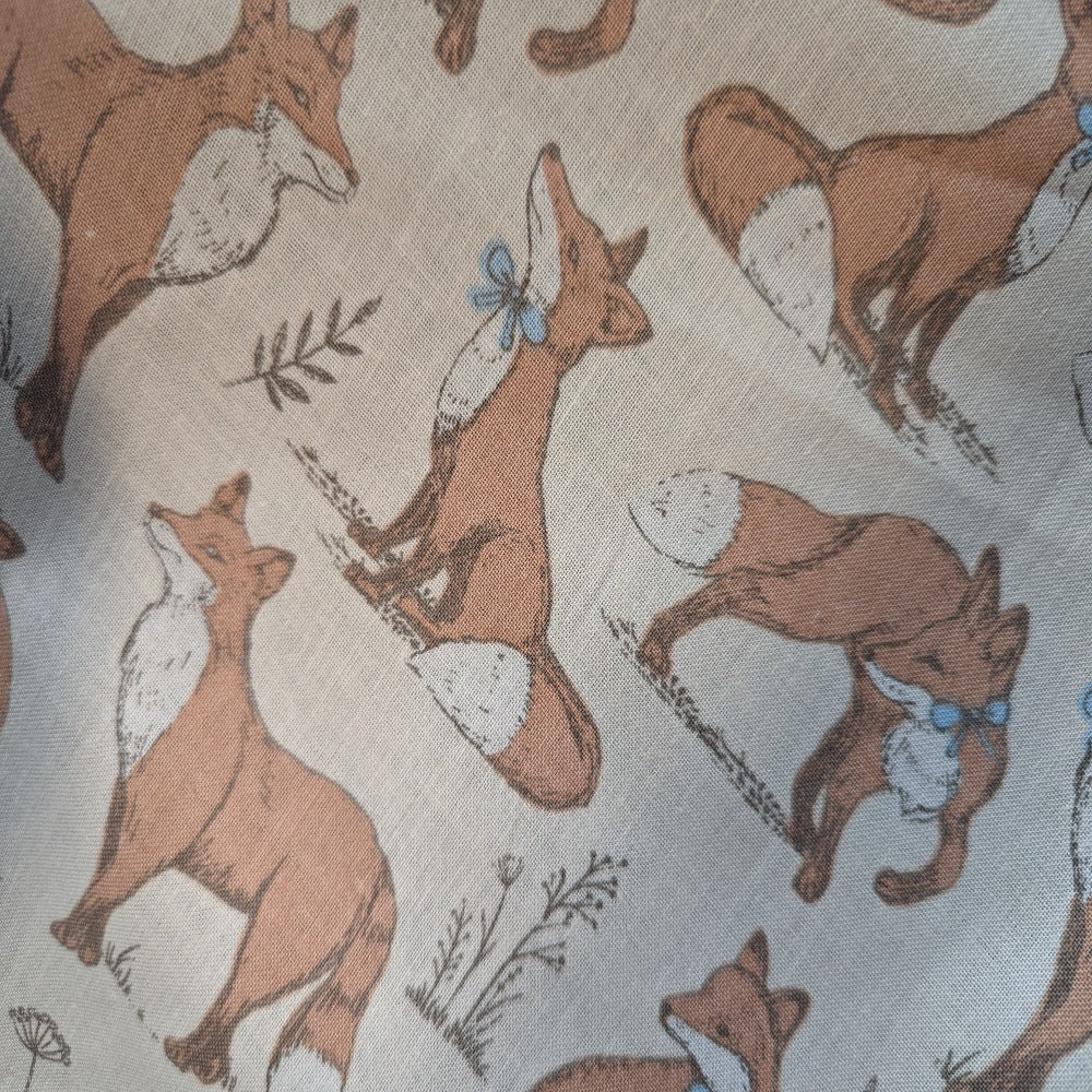 Lifestyle - Cream Fox