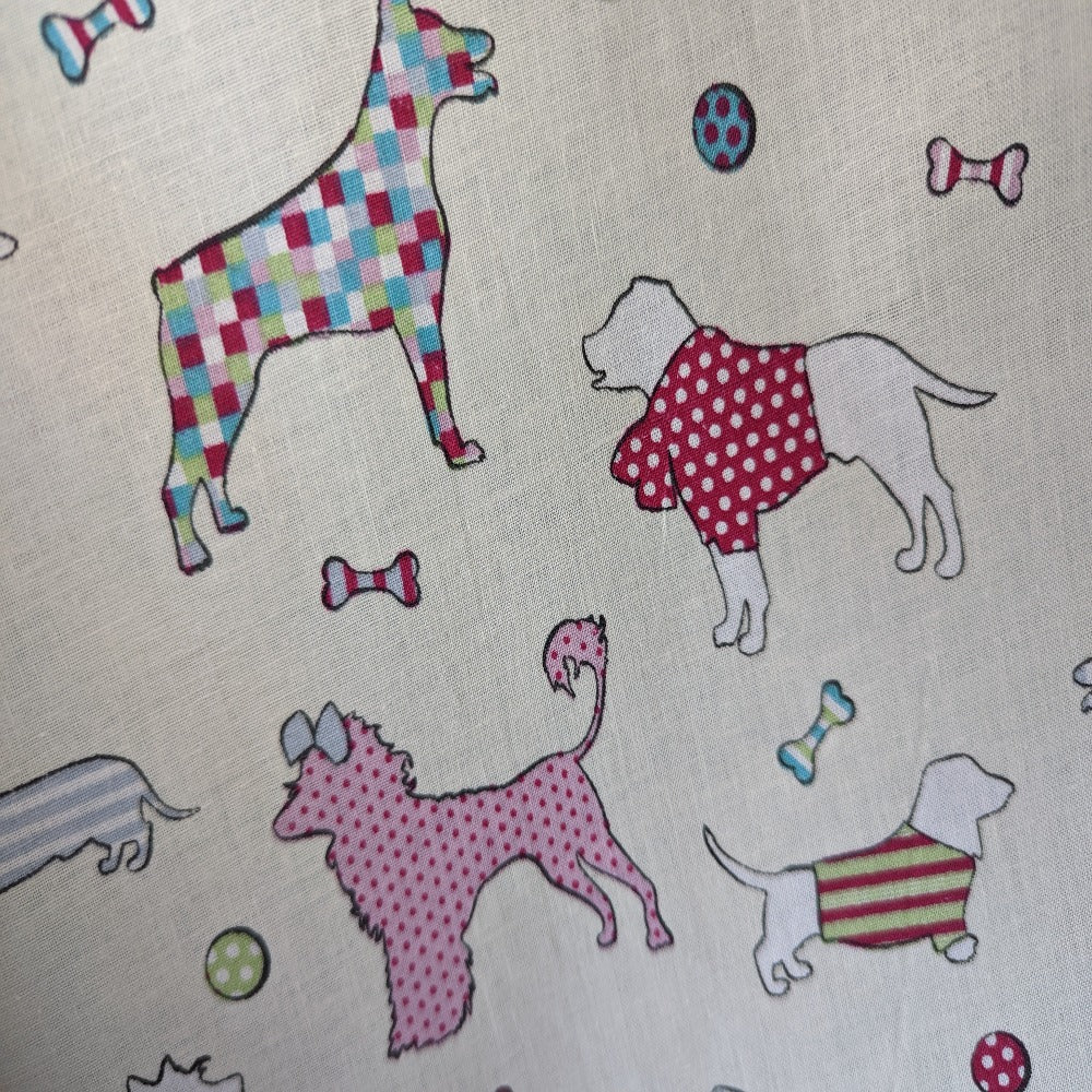 Lifestyle - Cream Dogs 2