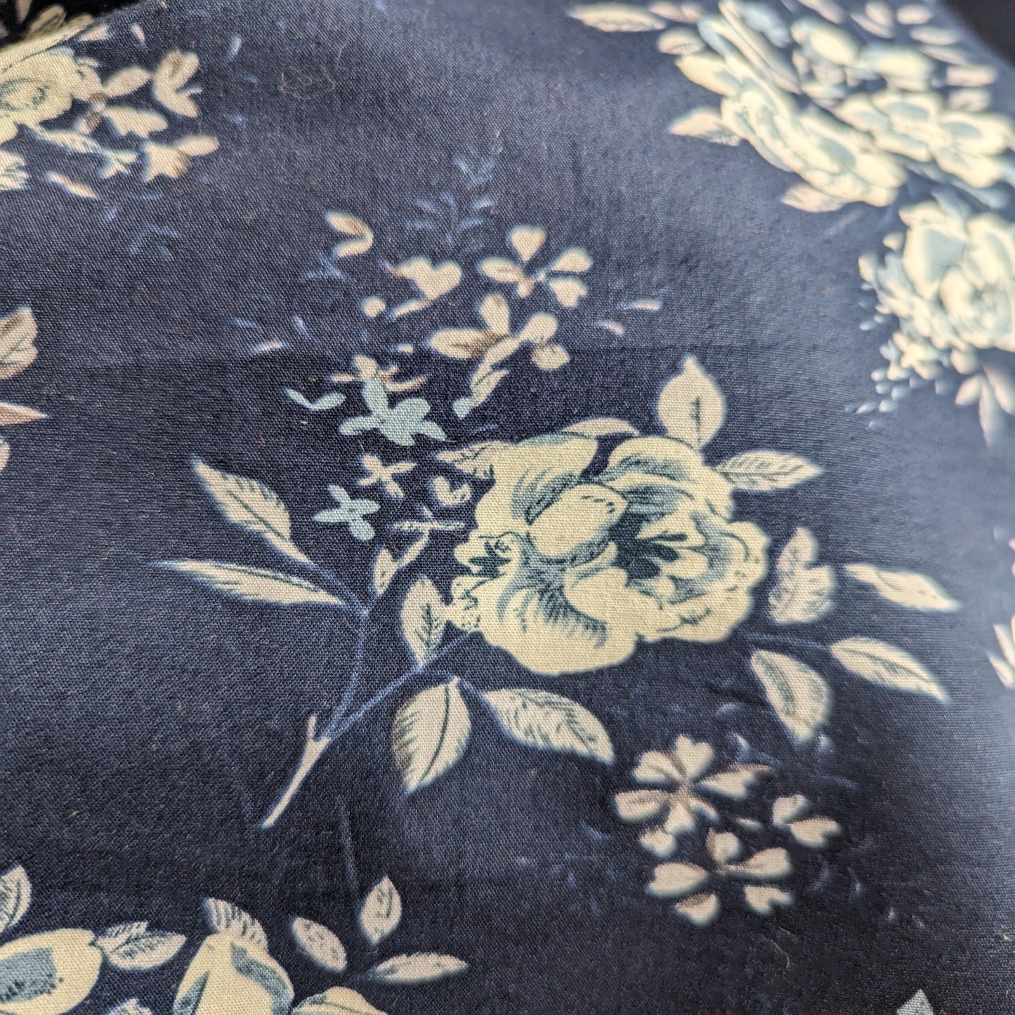 Rose & Hubble - Delph Rose